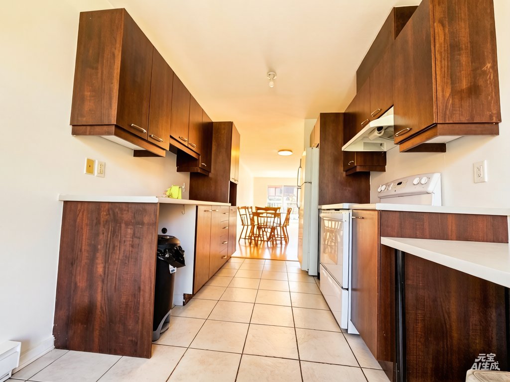 Photo - Kitchen