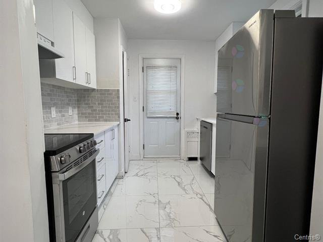 Photo - Kitchen