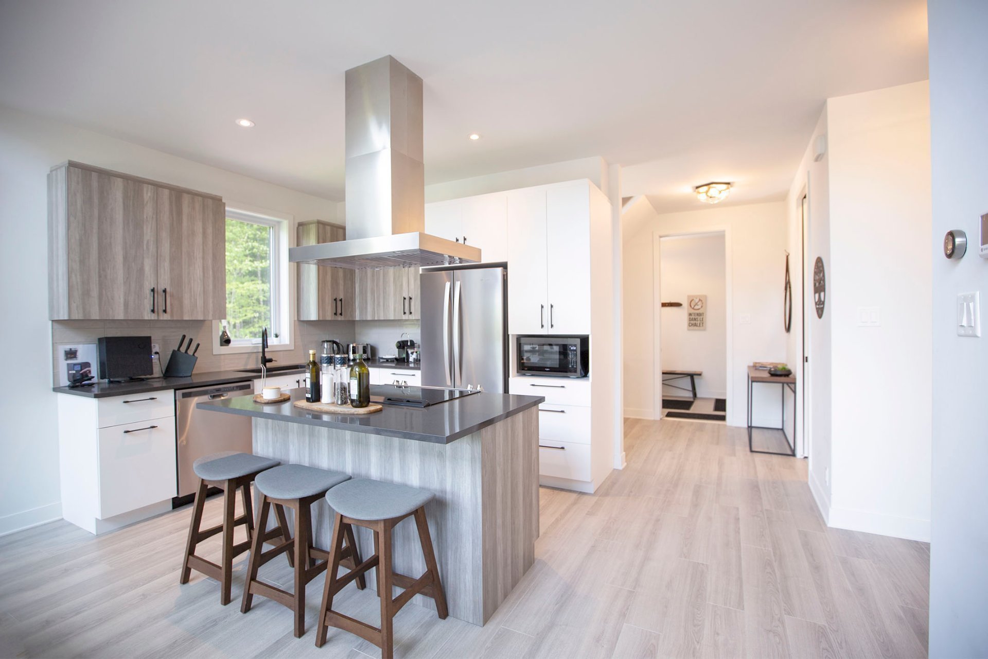 Photo - Kitchen