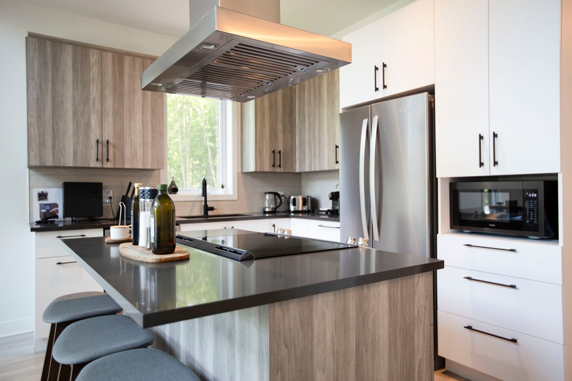 Photo - Kitchen