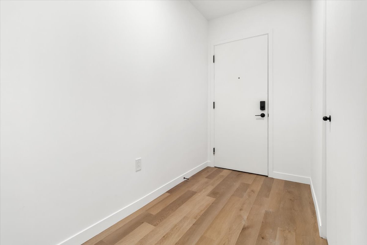 Photo - Hallway