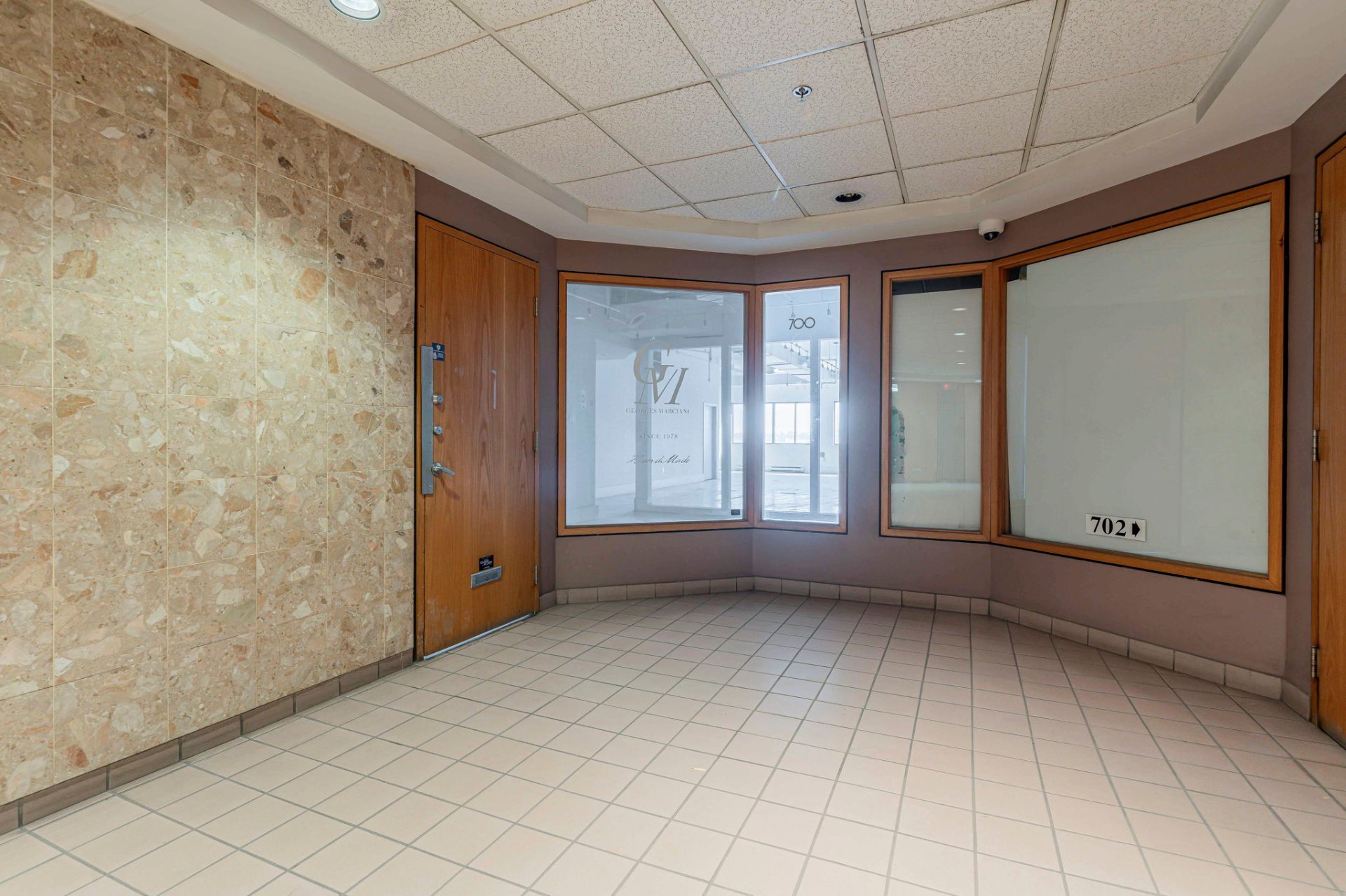 Photo - Reception Area