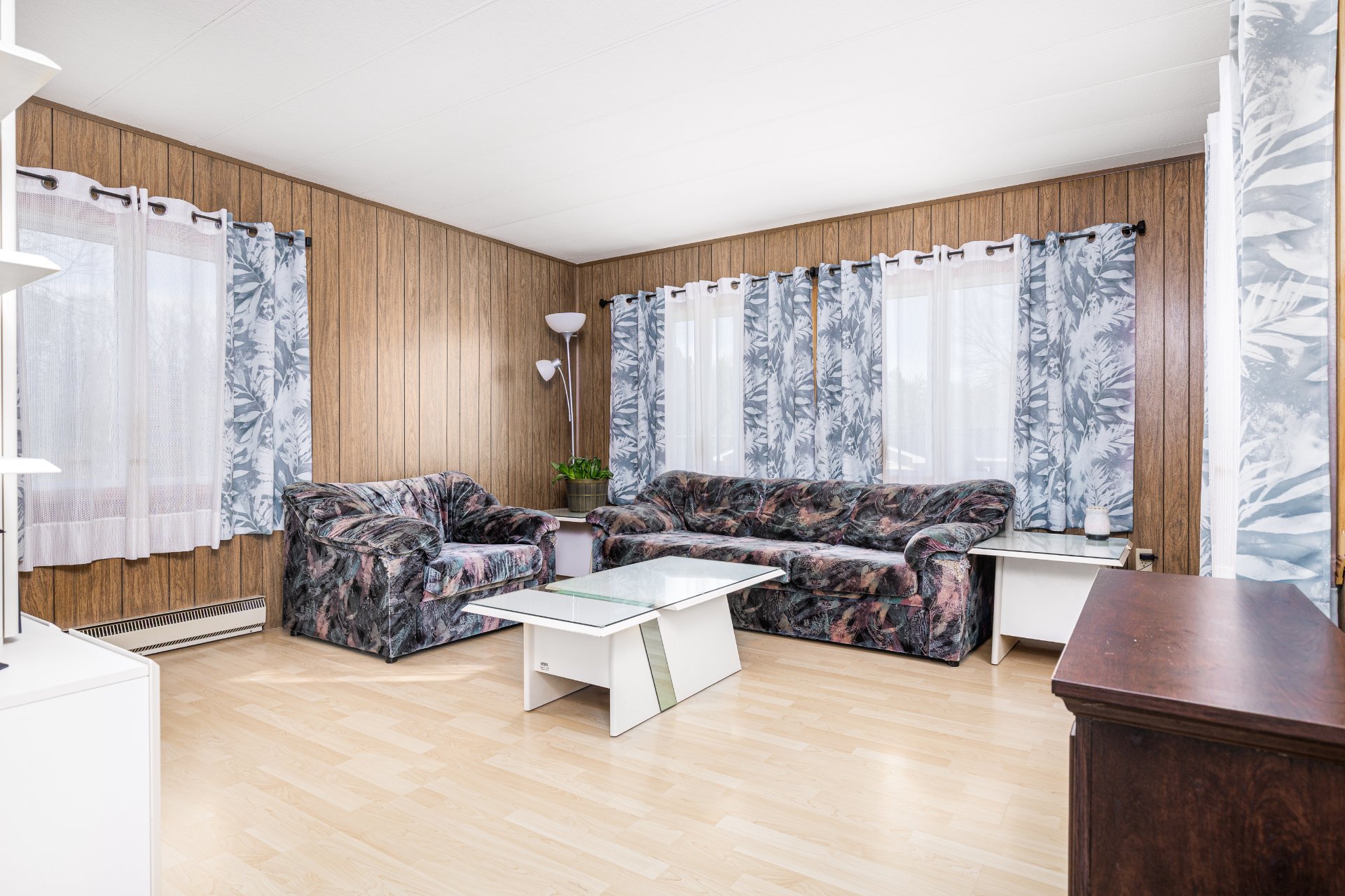 Photo - Salon
