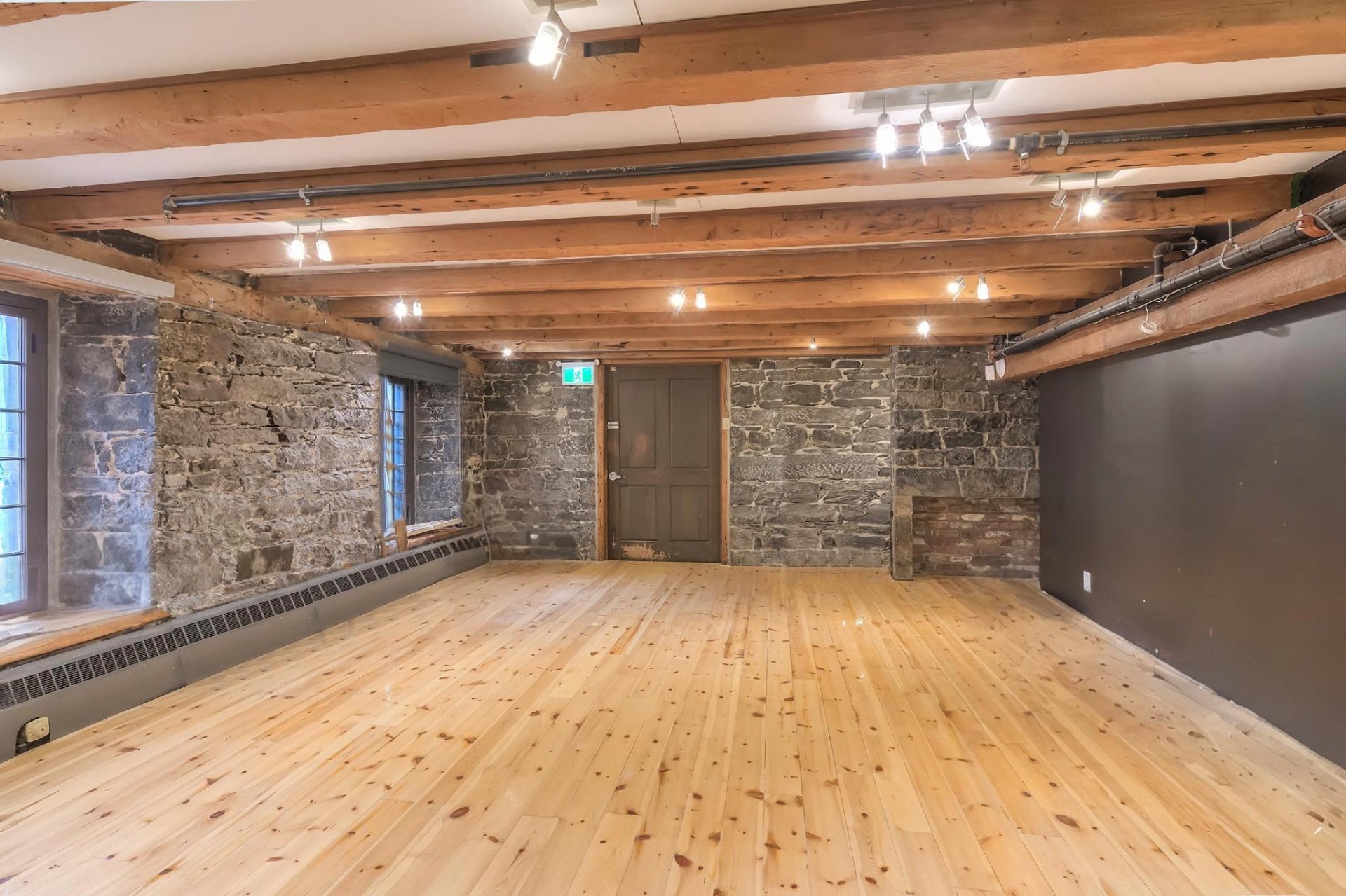 Photo - Overall View