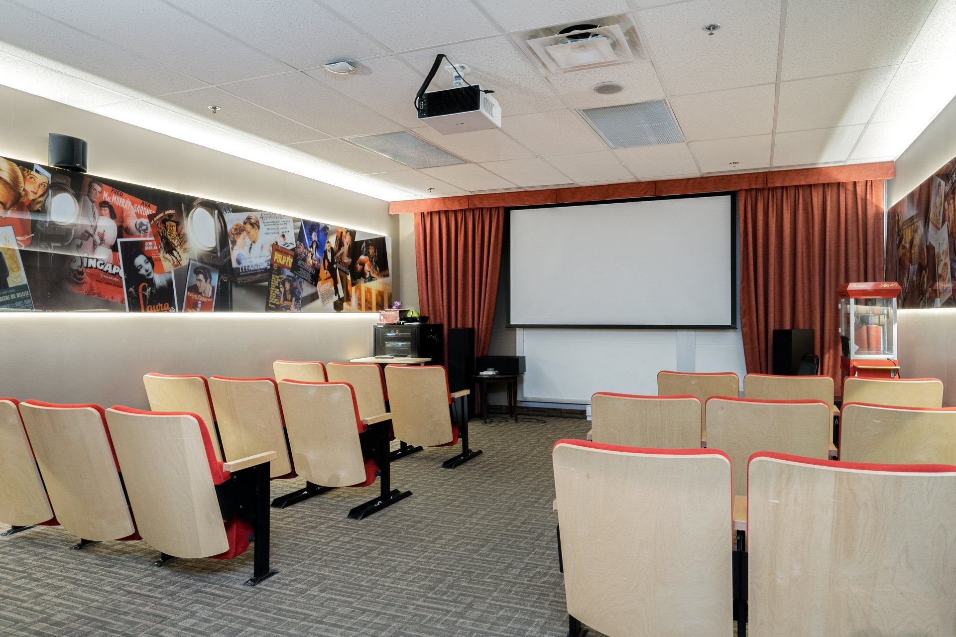 Photo - Home theatre