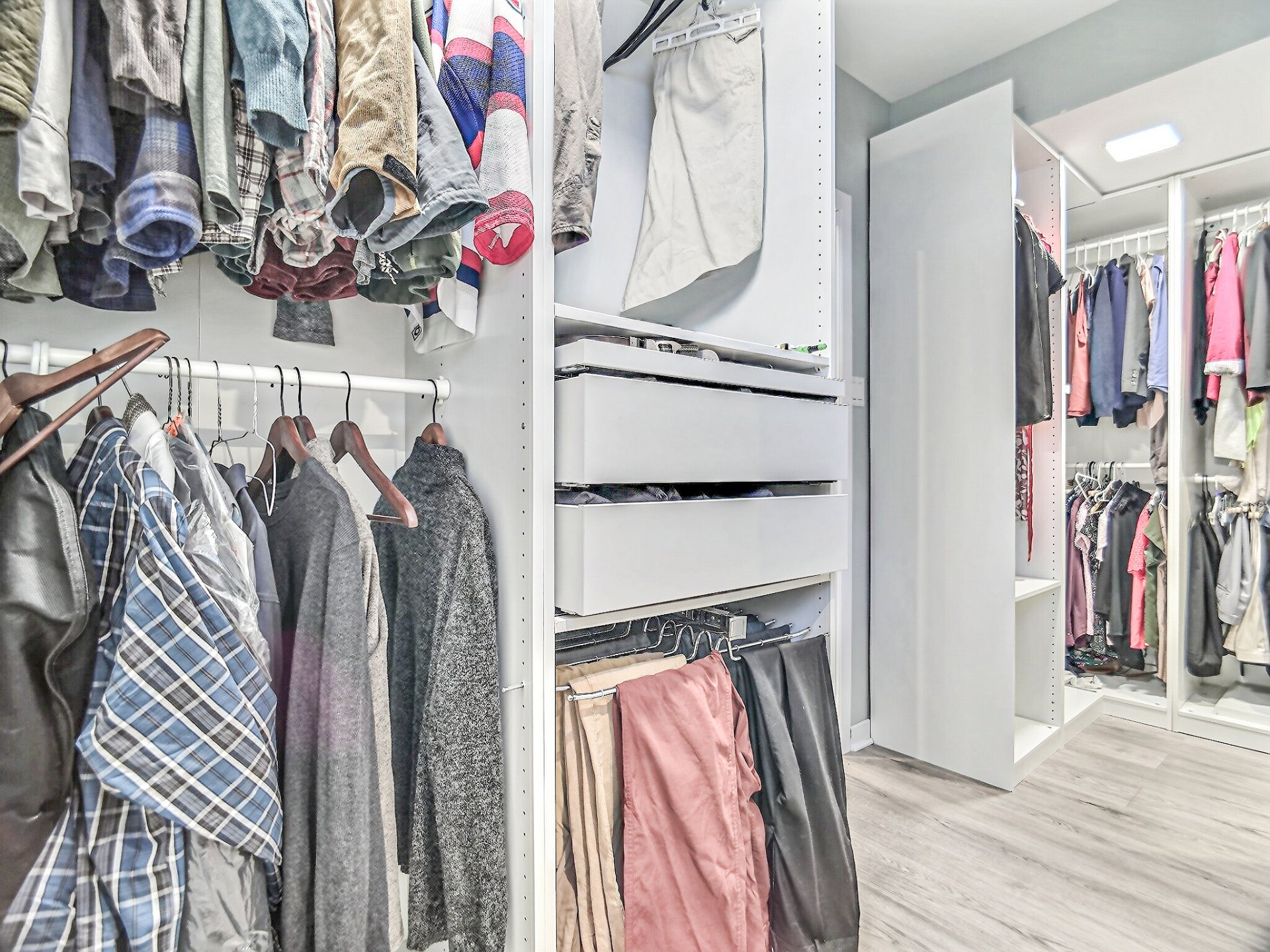 Photo - Walk-in closet