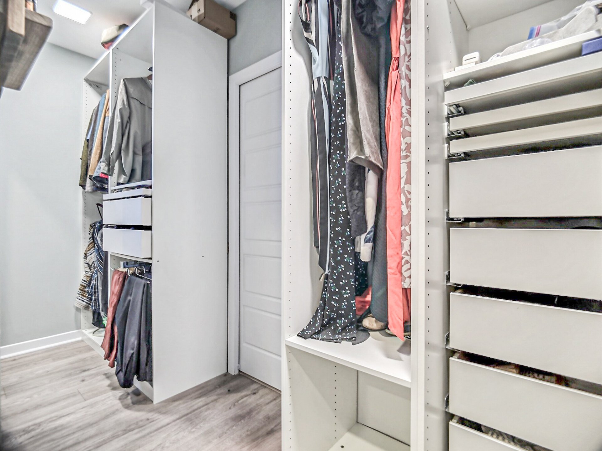 Photo - Walk-in closet