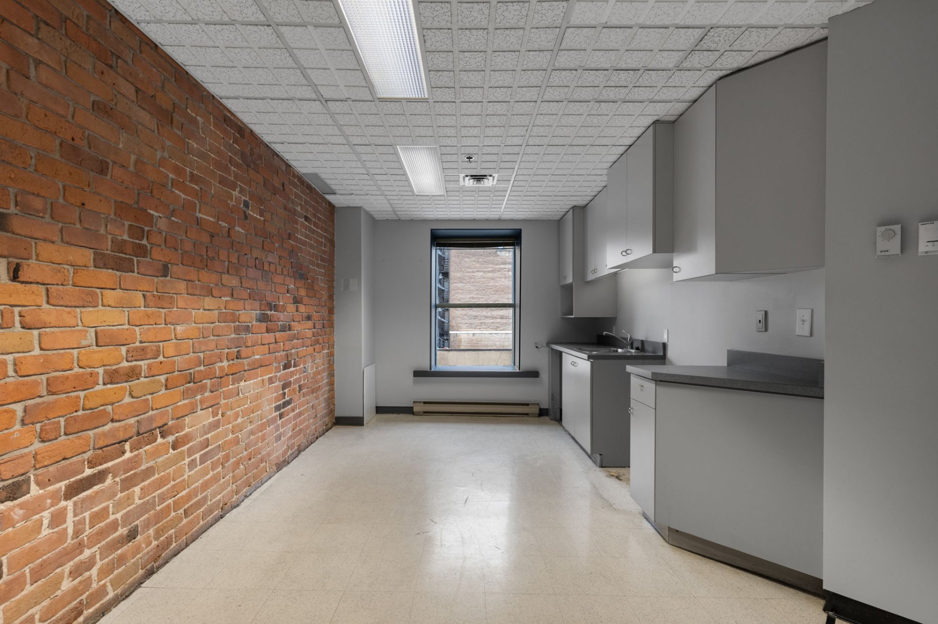 Photo - Kitchen
