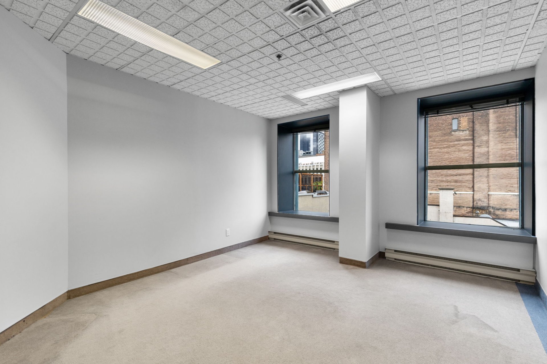 Photo - Office