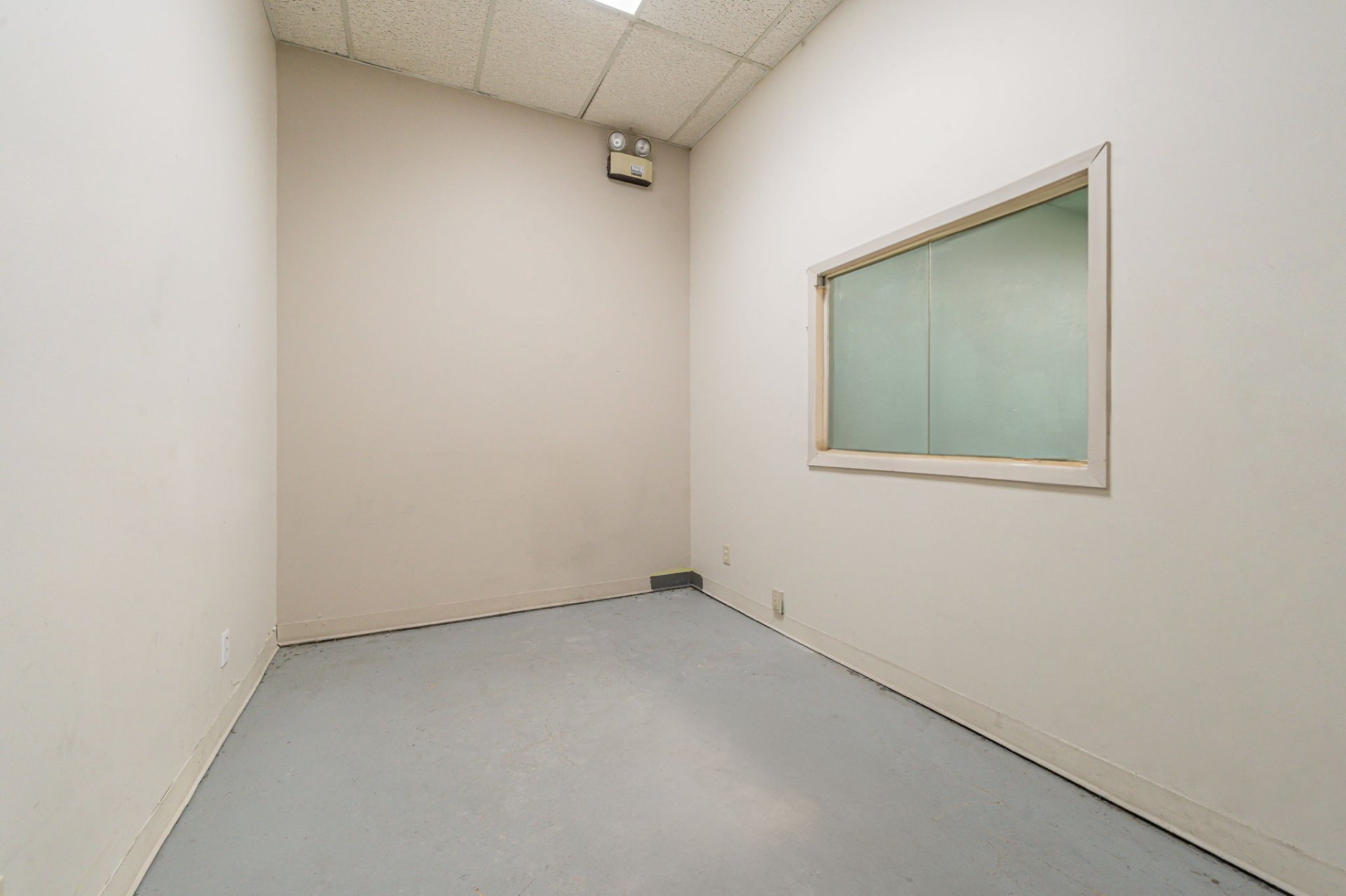 Photo - Office