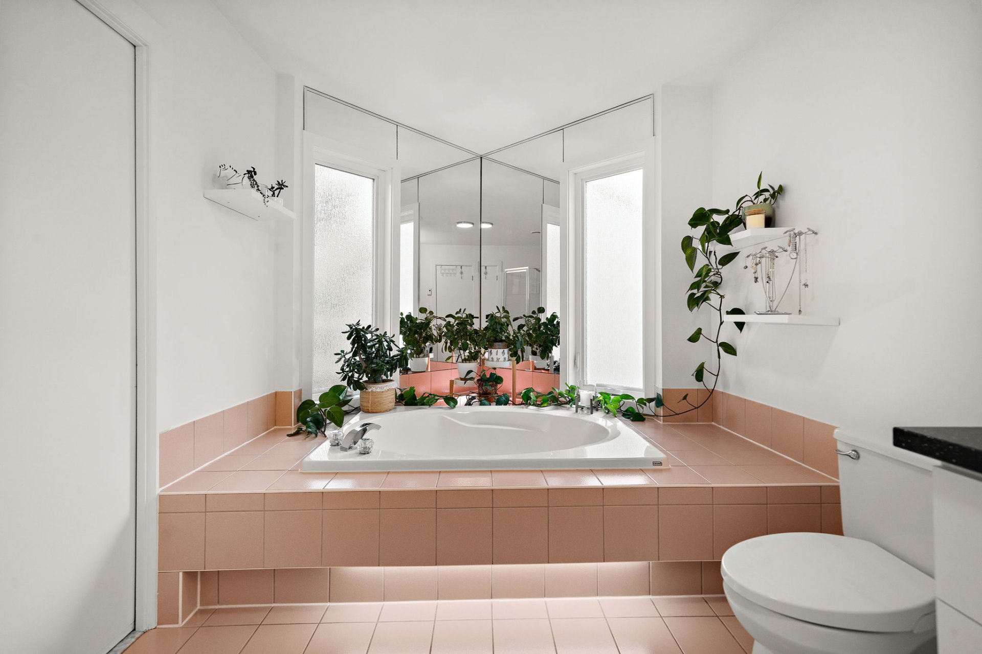 Photo - Salle de bains attenante à la CCP