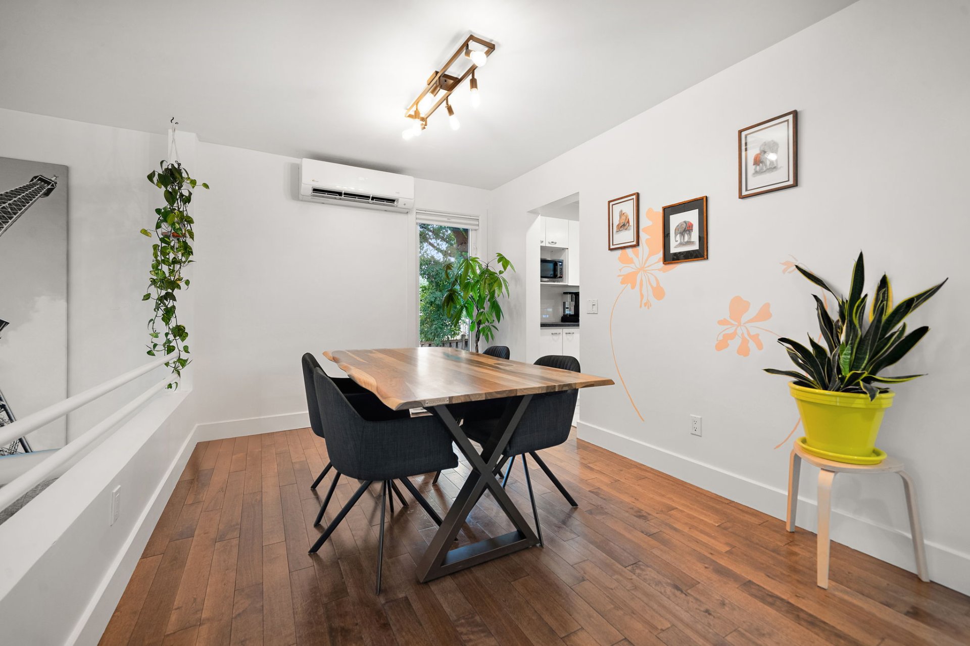 Photo - Salle à manger