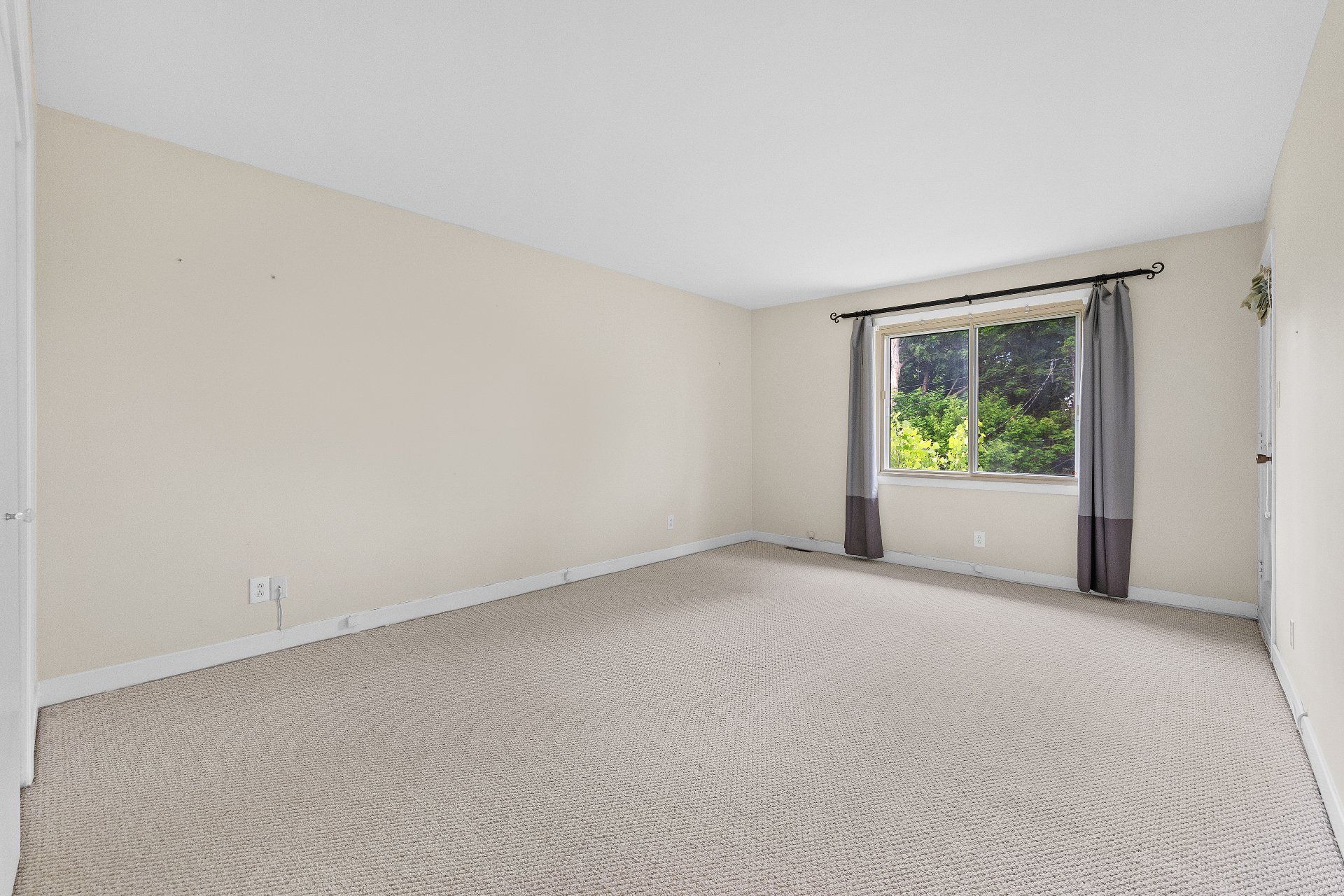 Photo - Primary bedroom