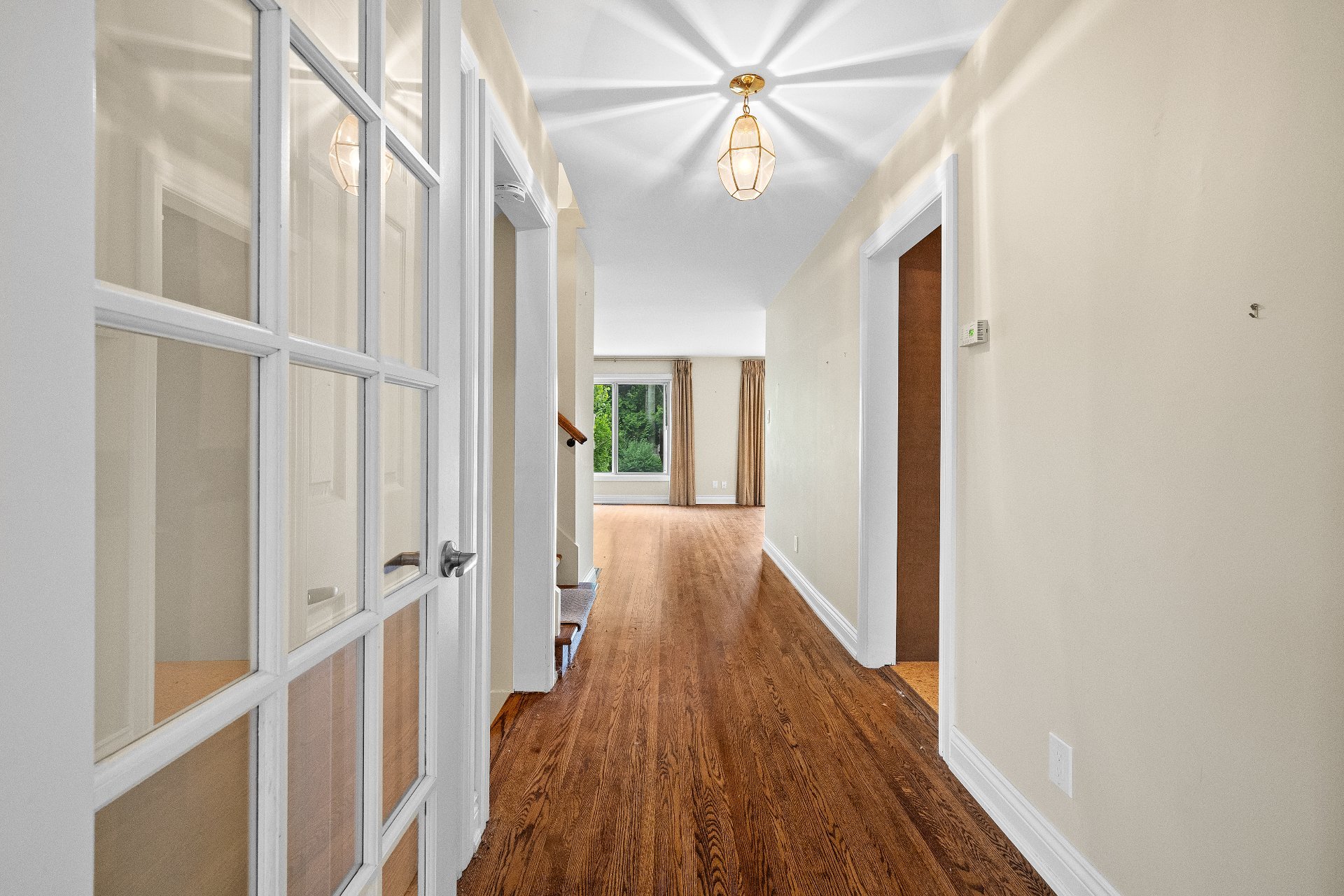 Photo - Hallway