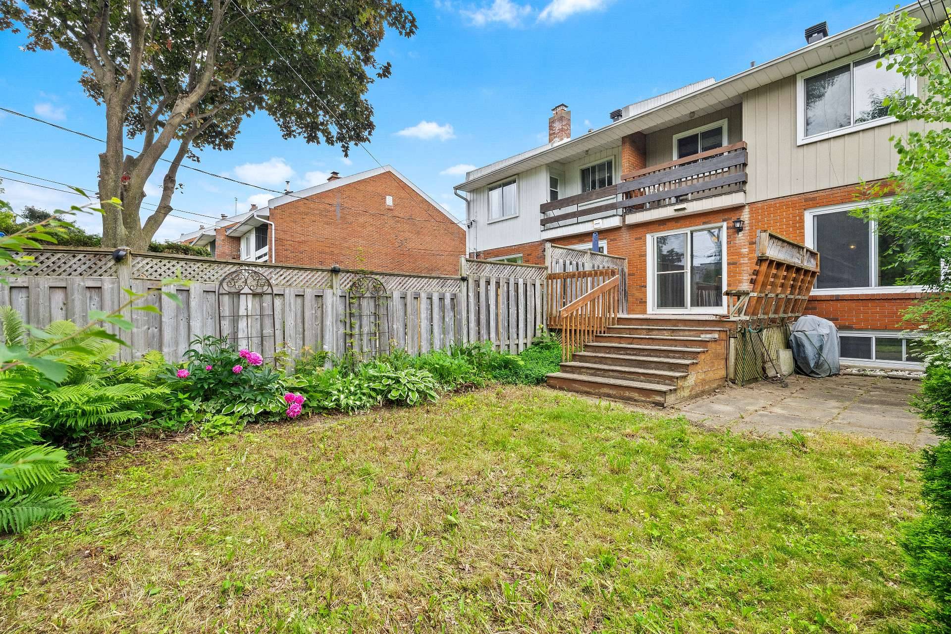 Photo - Backyard