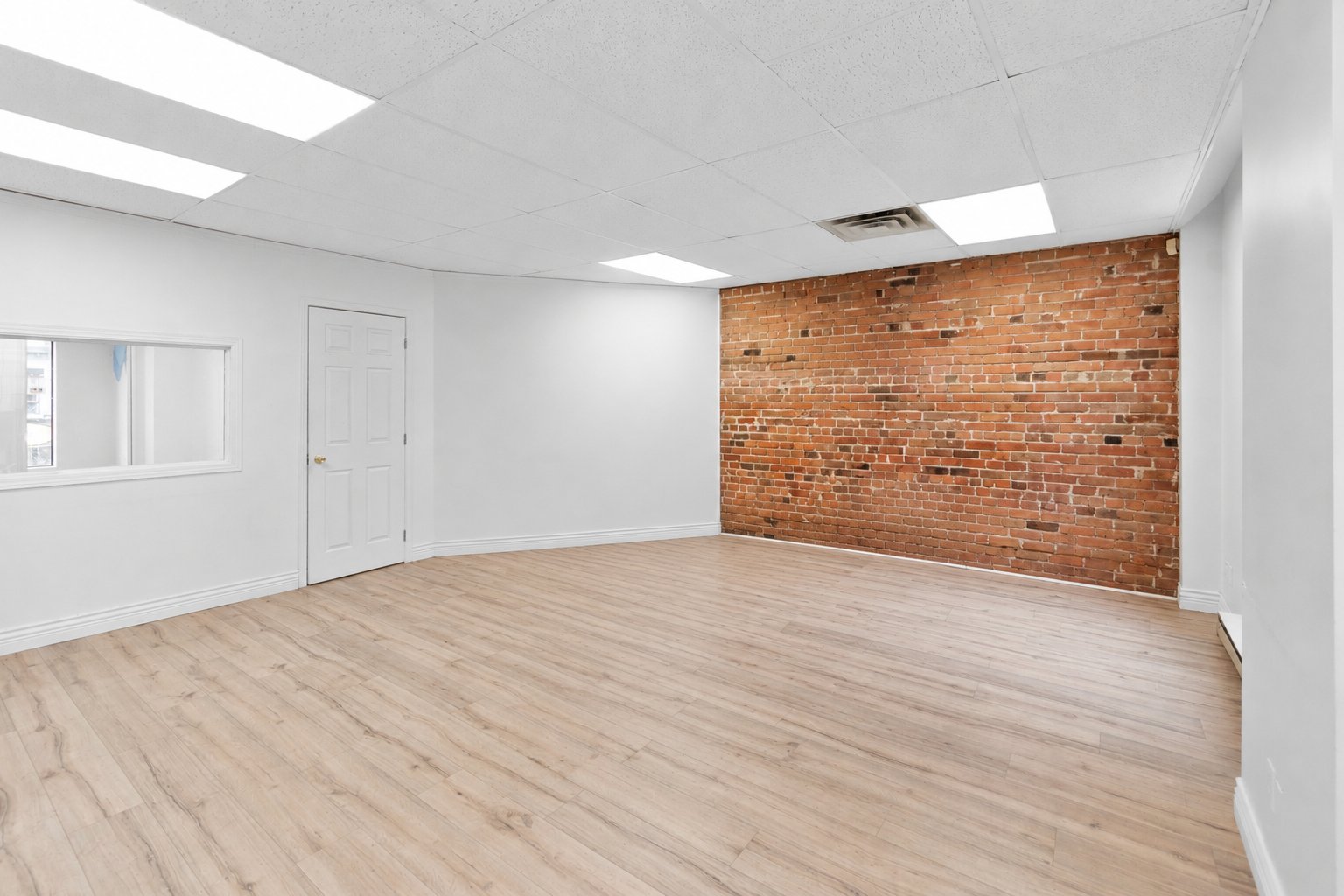 Photo - Interior