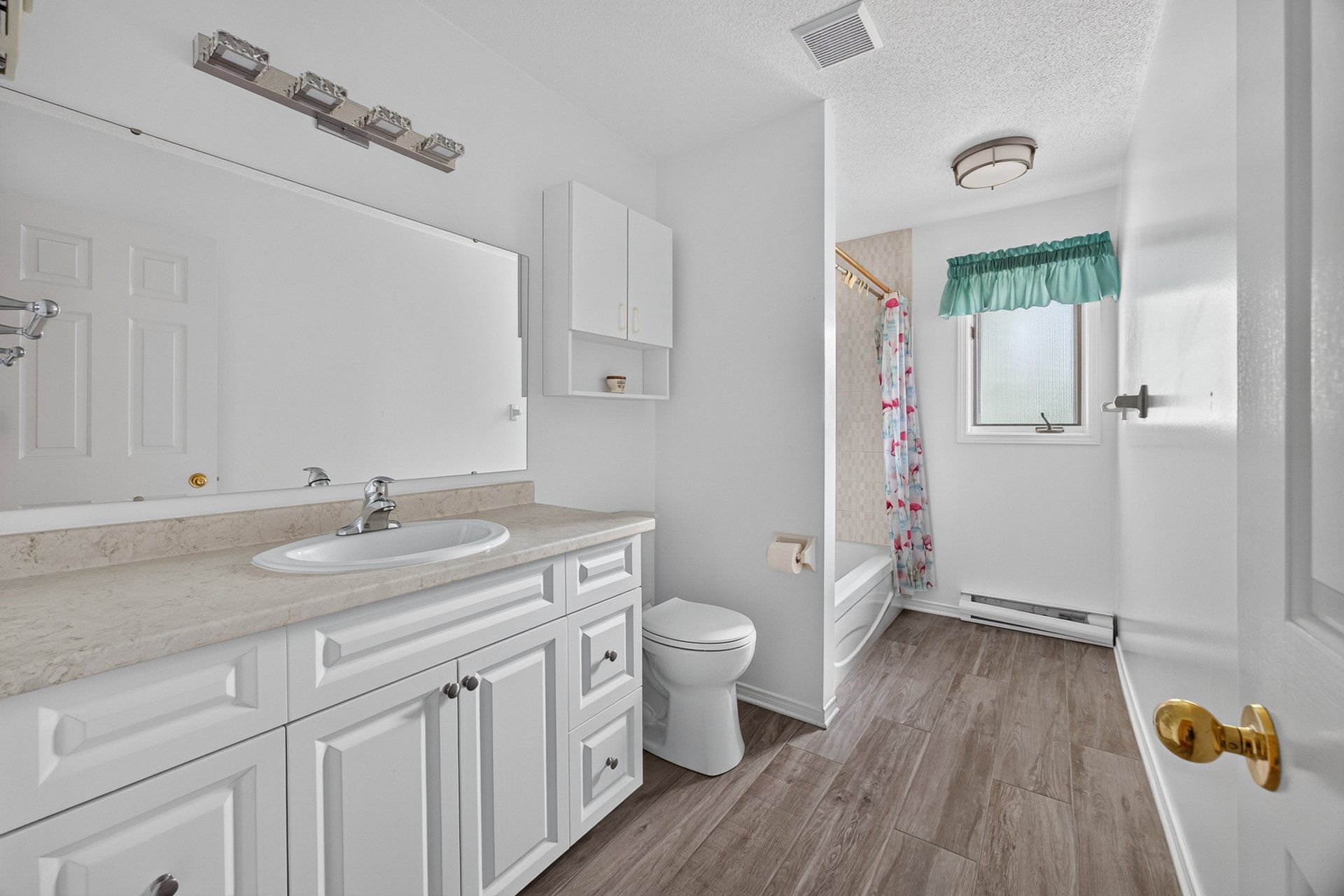 Photo - Bathroom