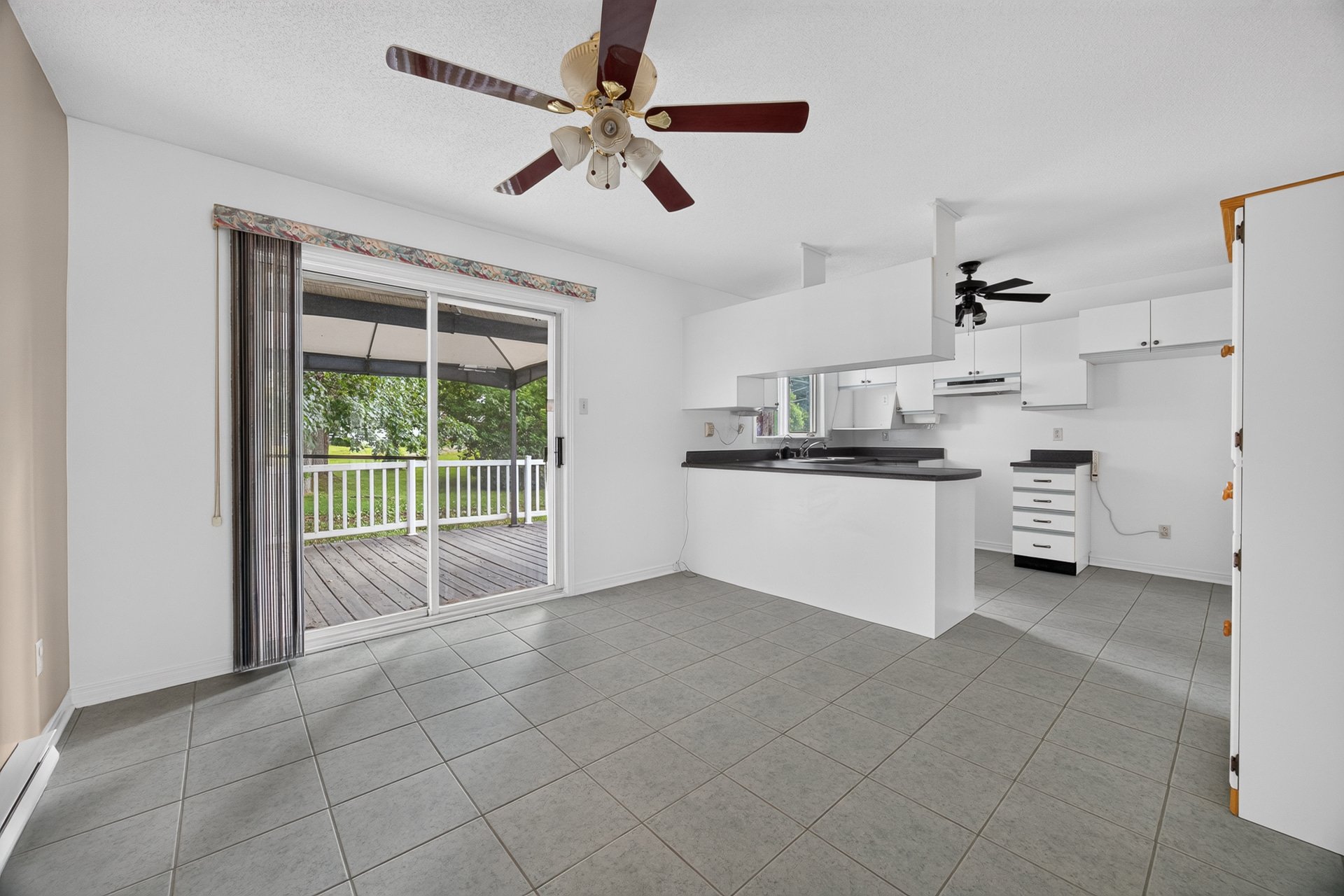 Photo - Dining room