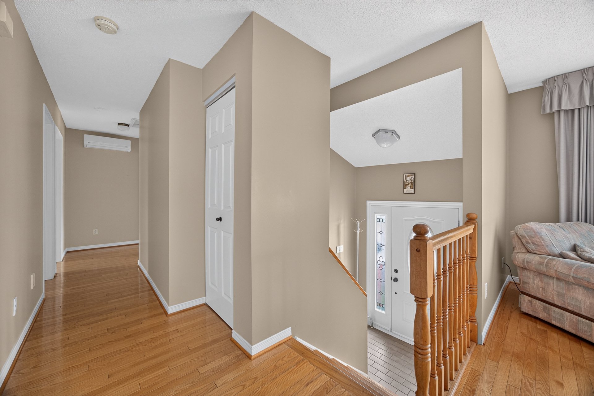 Photo - Hallway