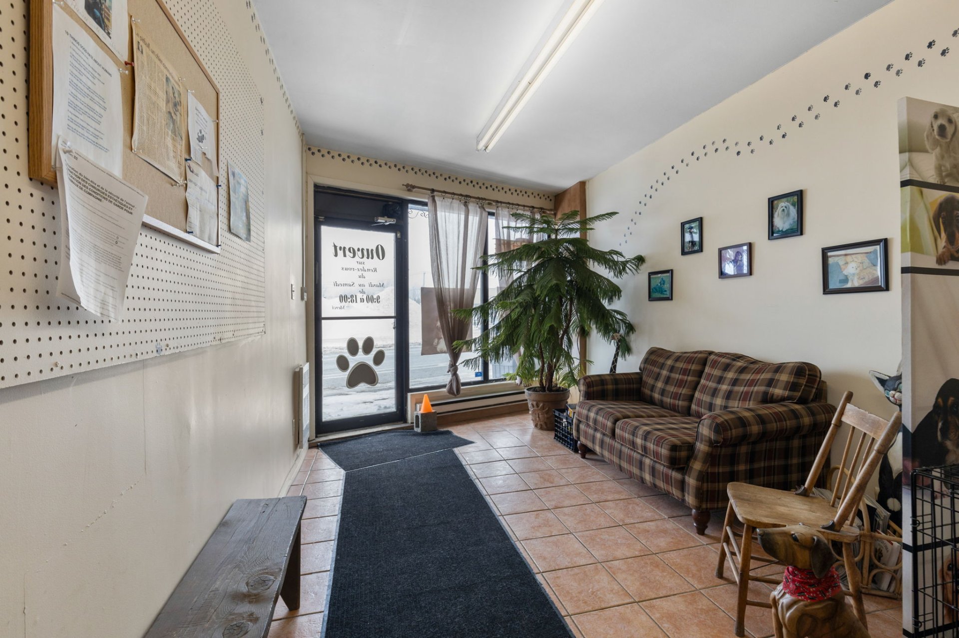 Photo - Interior