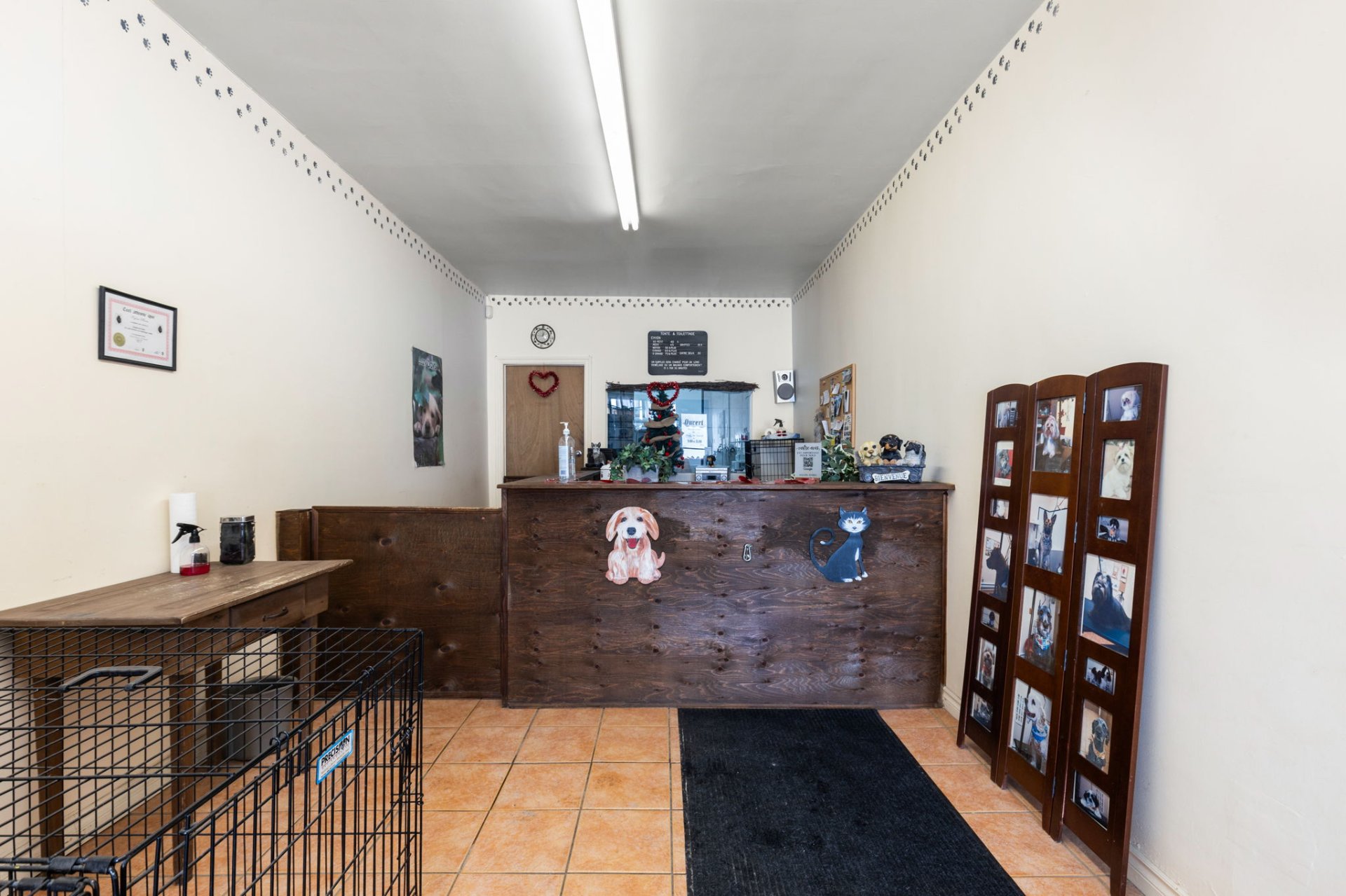 Photo - Interior