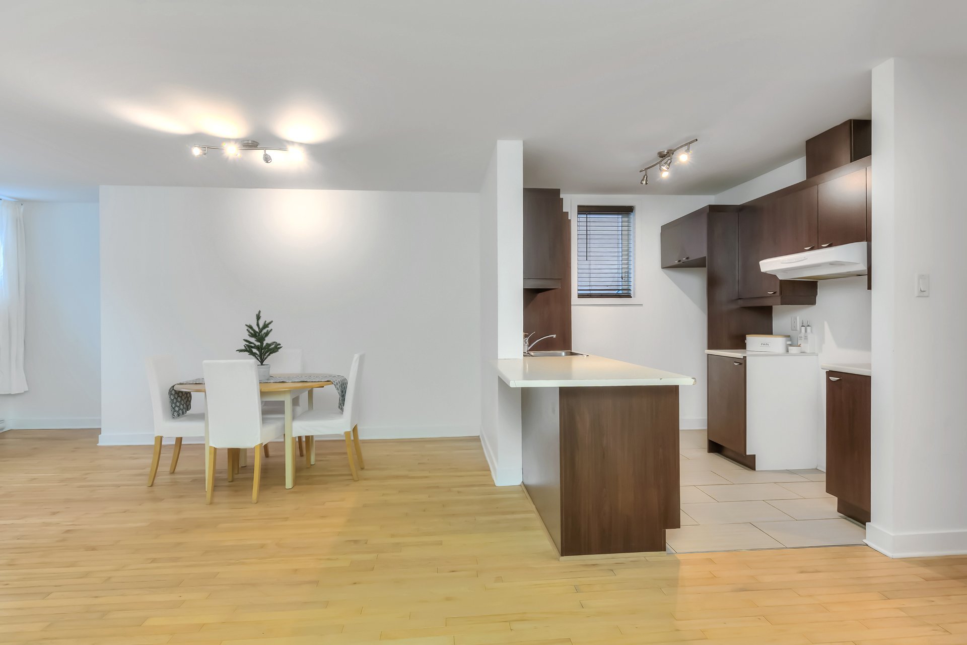 Photo - Salle à manger