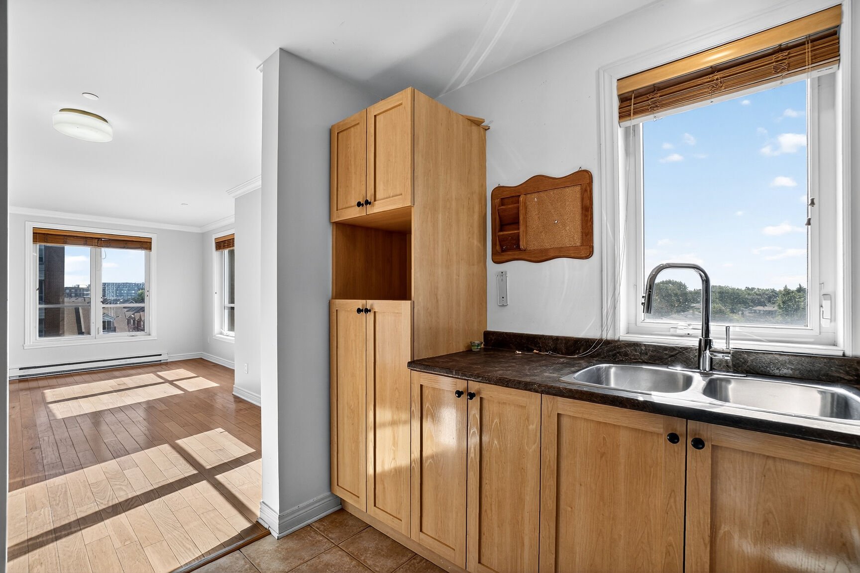 Photo - Kitchen