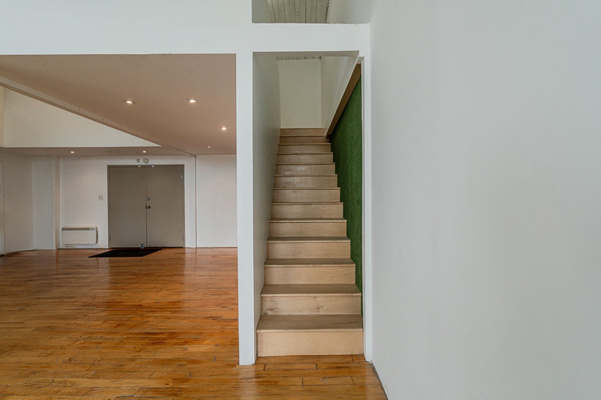 Photo - Staircase