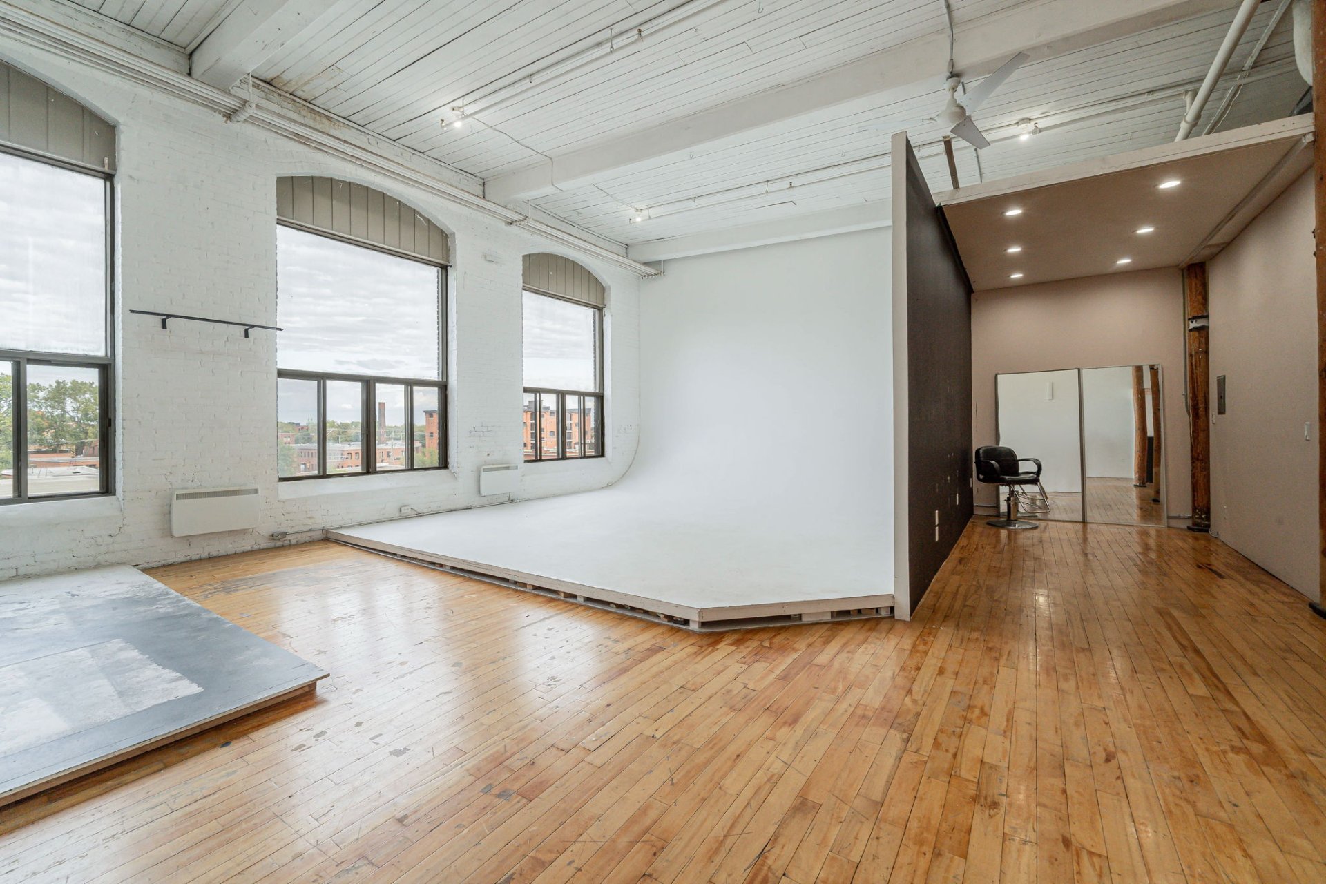 Photo - Interior
