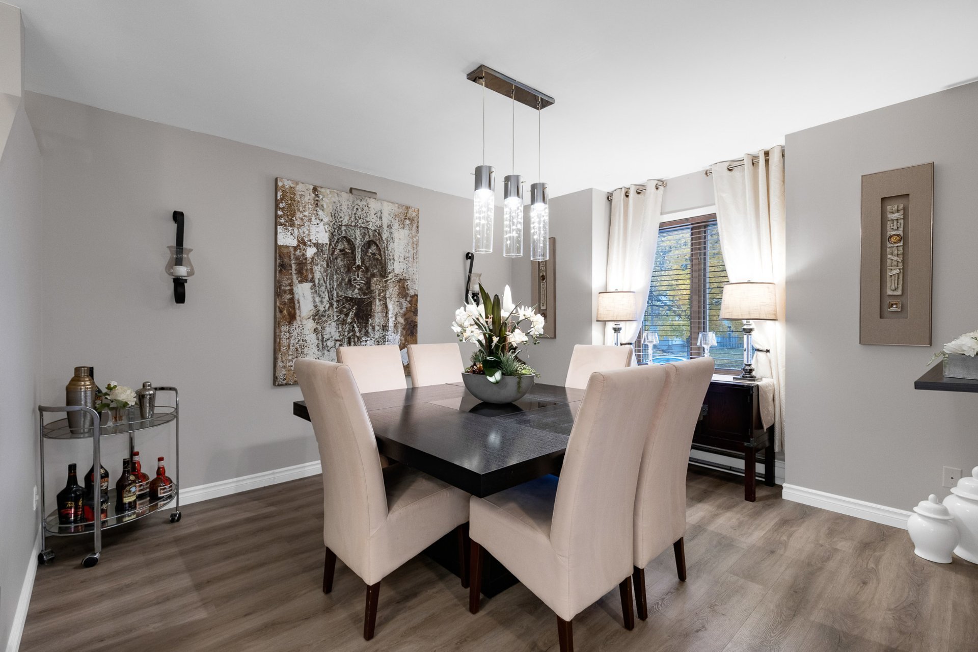 Photo - Salle à manger