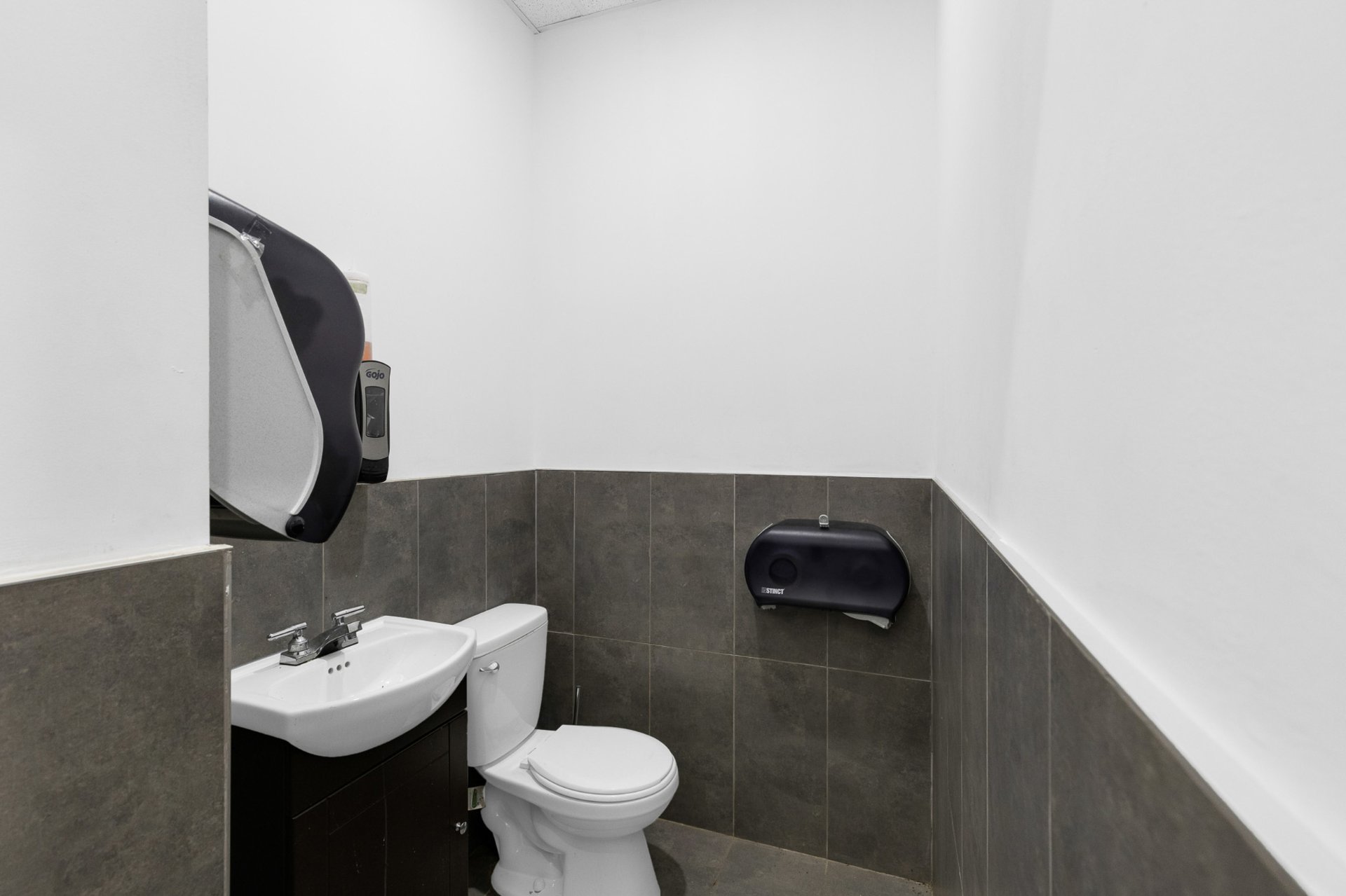 Photo - Bathroom