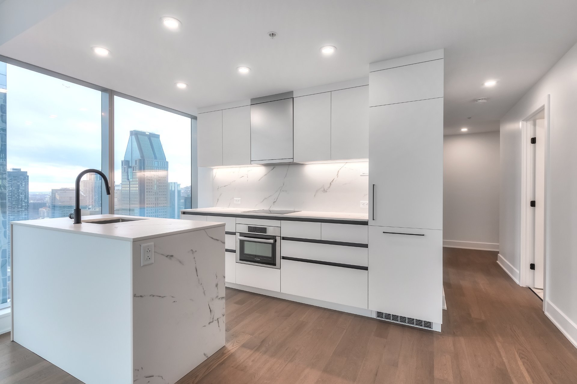 Photo - Kitchen