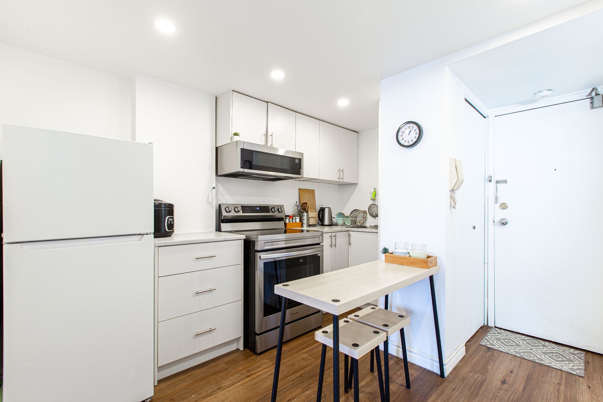 Photo - Kitchen