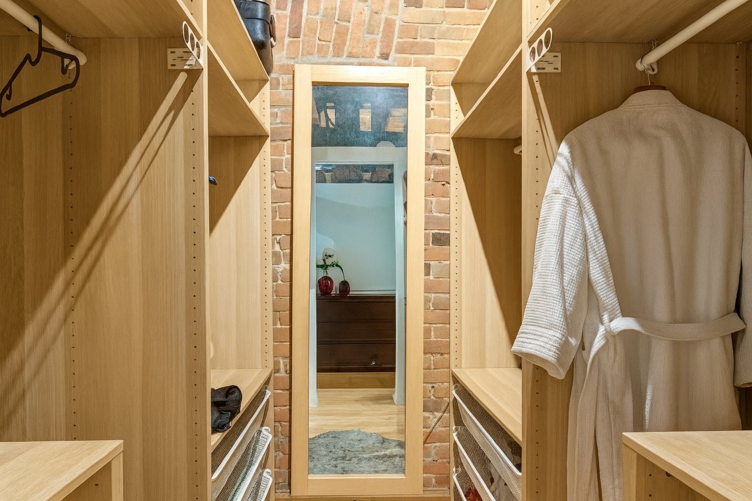 Photo - Walk-in closet