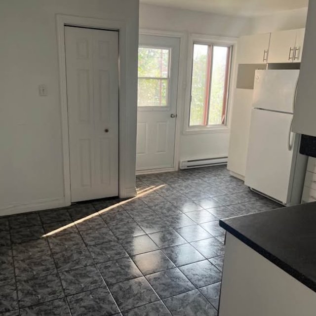 Photo - Kitchen