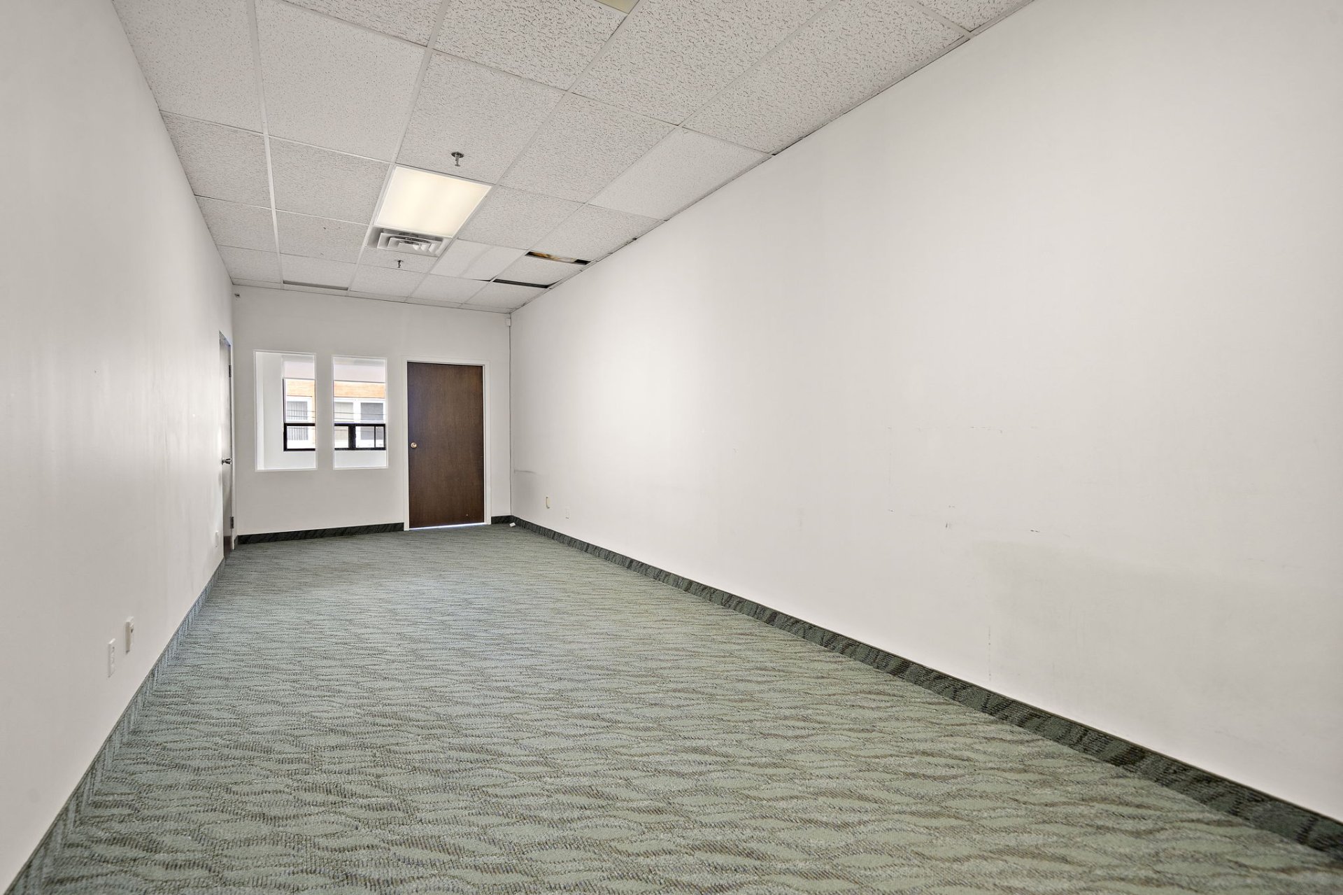 Photo - Interior