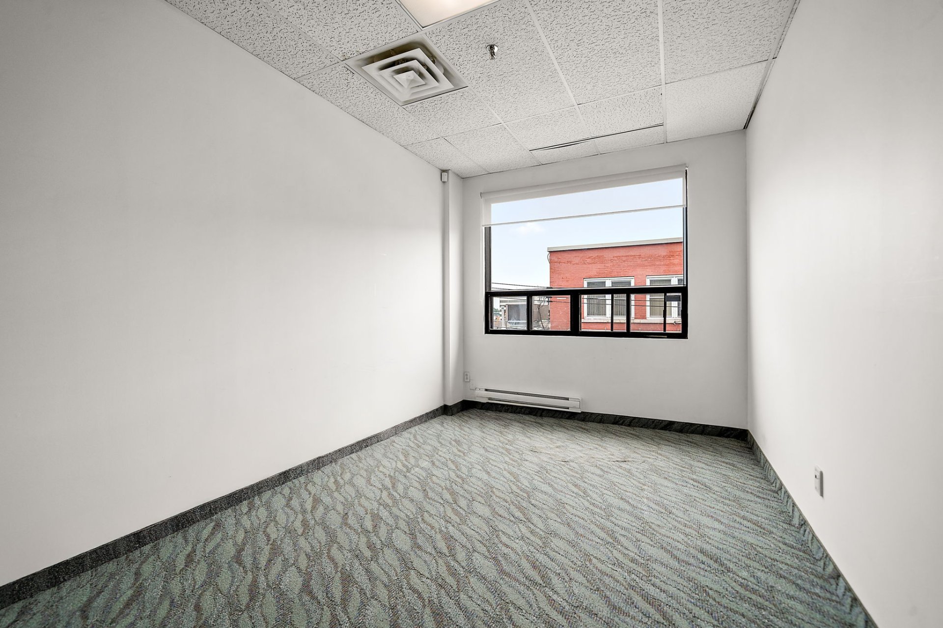 Photo - Interior