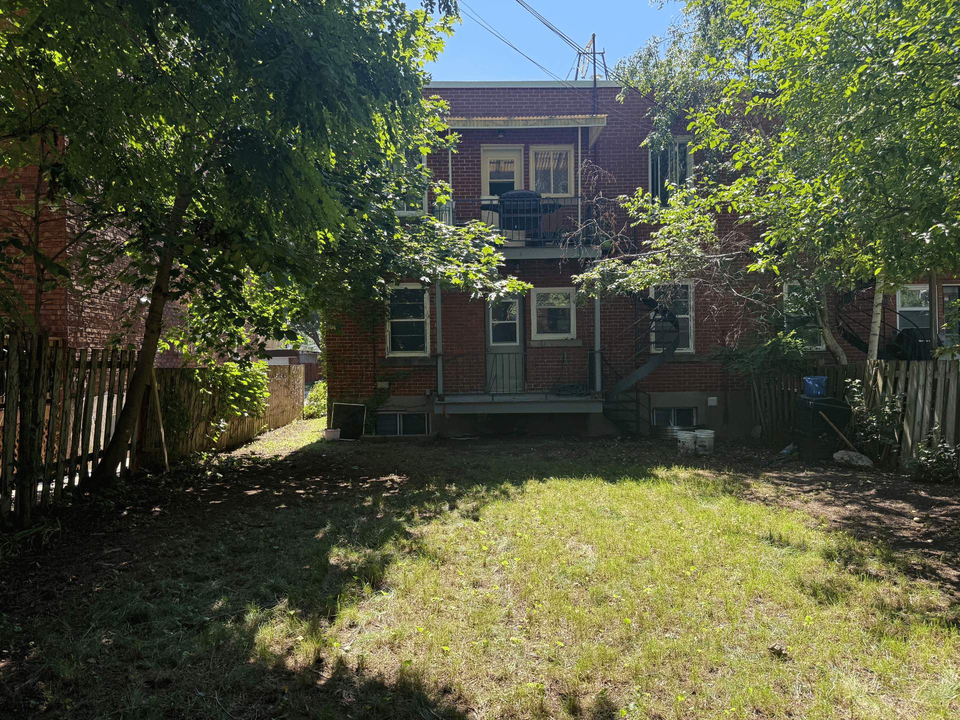 Photo - Back facade