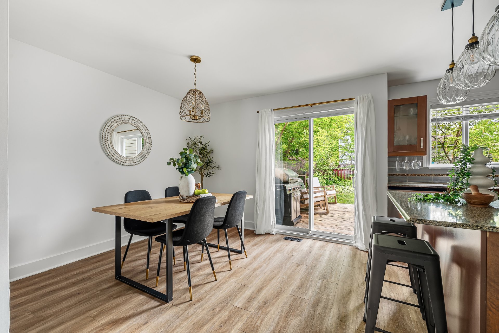 Photo - Salle à manger