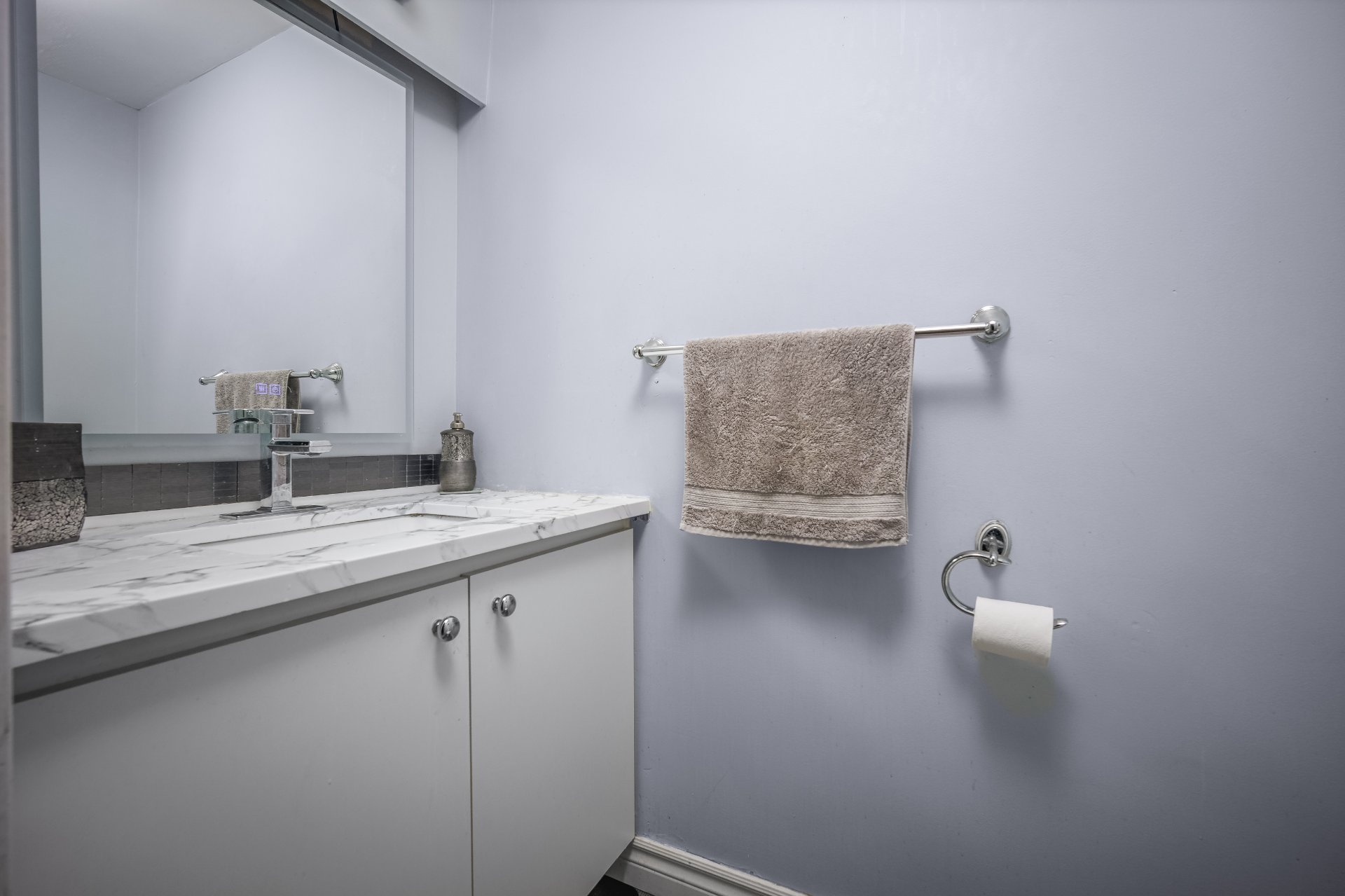Photo - Washroom