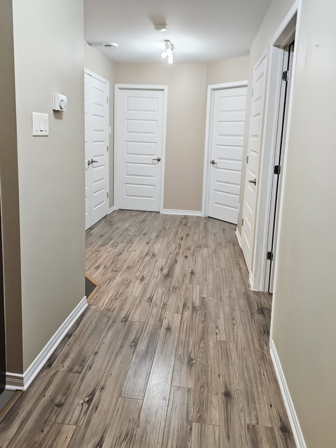 Photo - PASAGEWAY