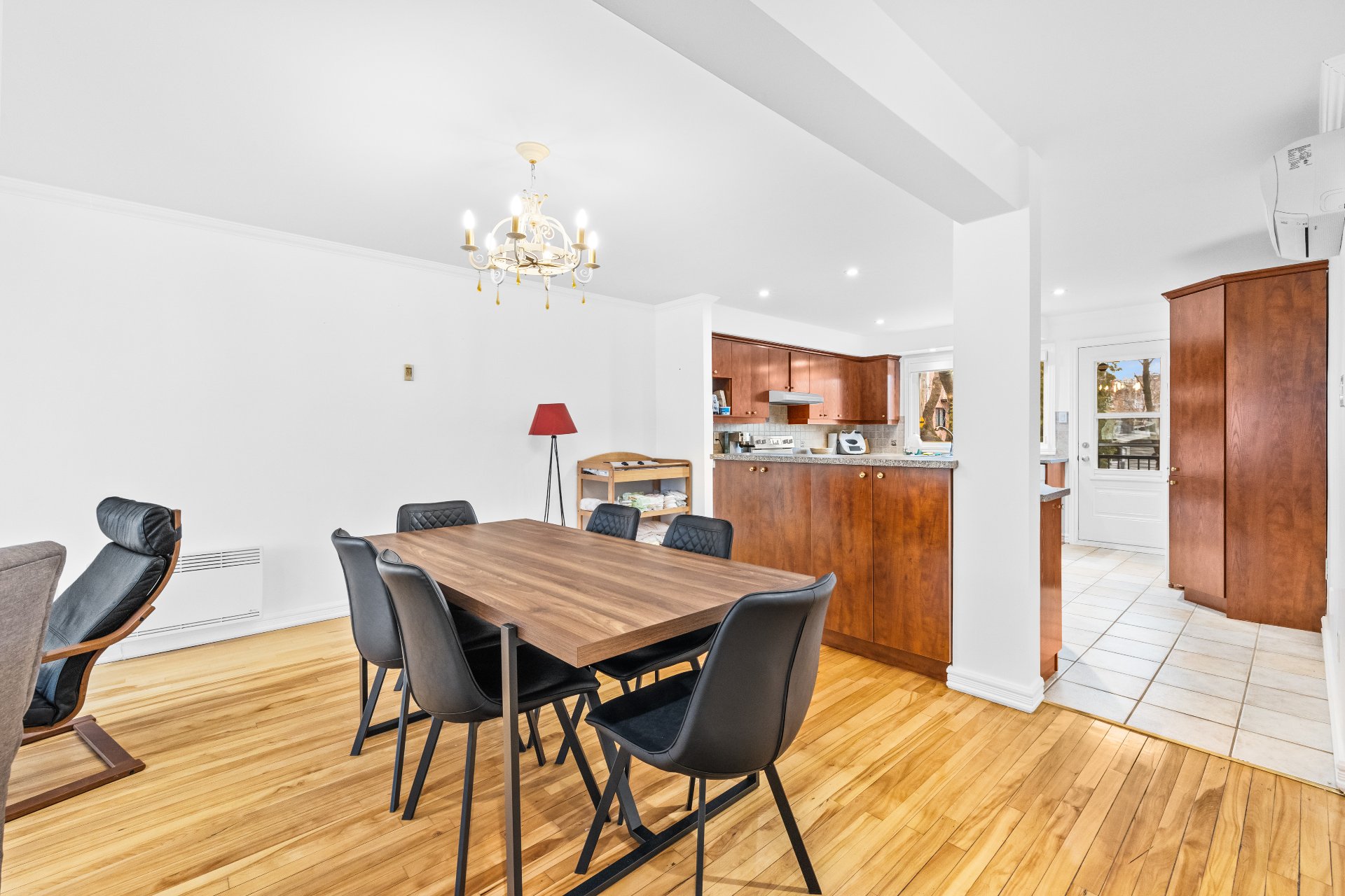 Photo - Salle à manger