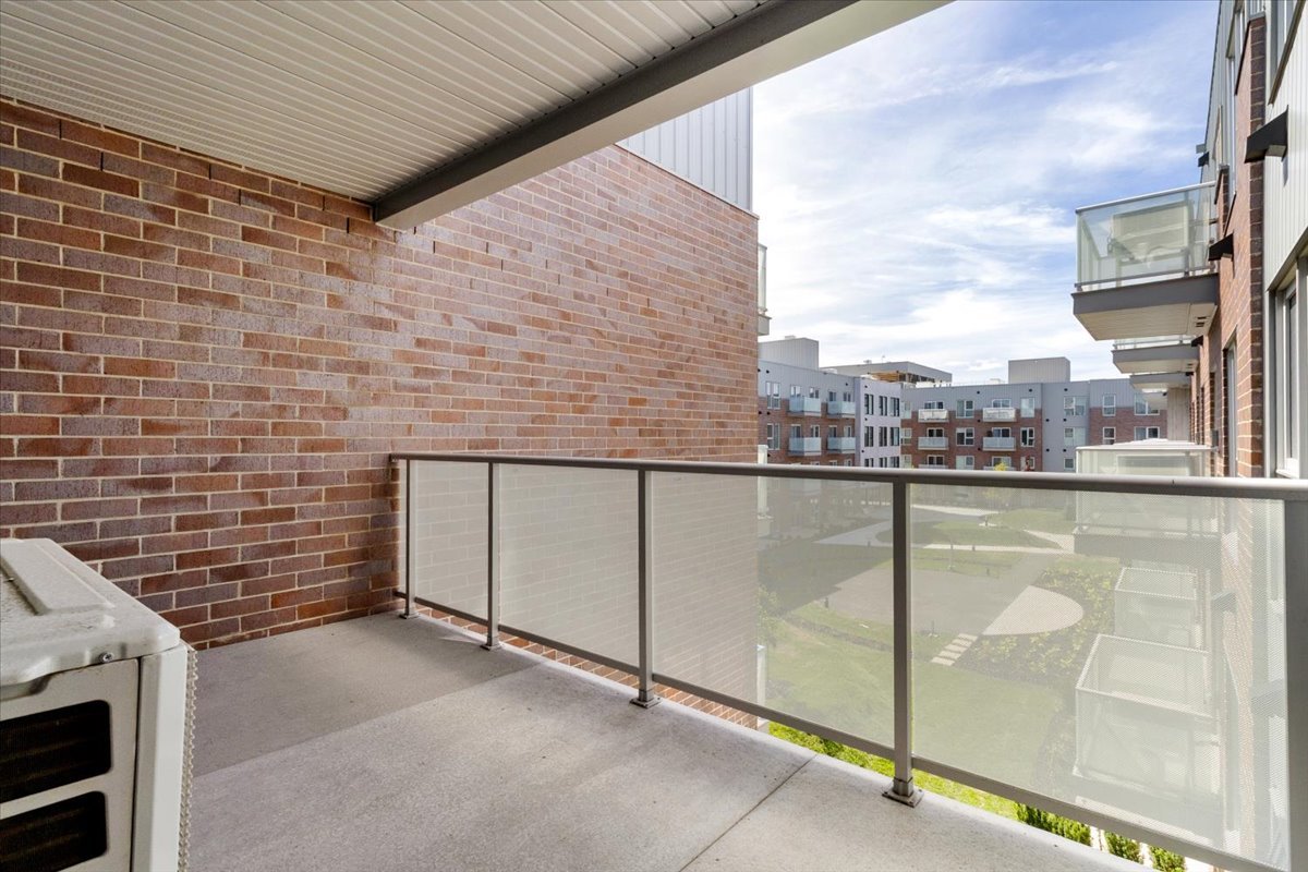 Photo - Balcony