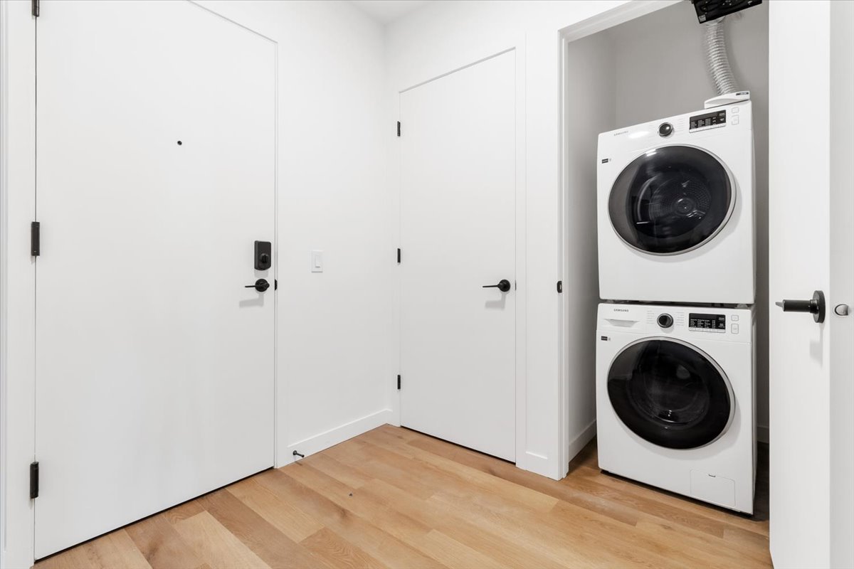 Photo - Laundry room