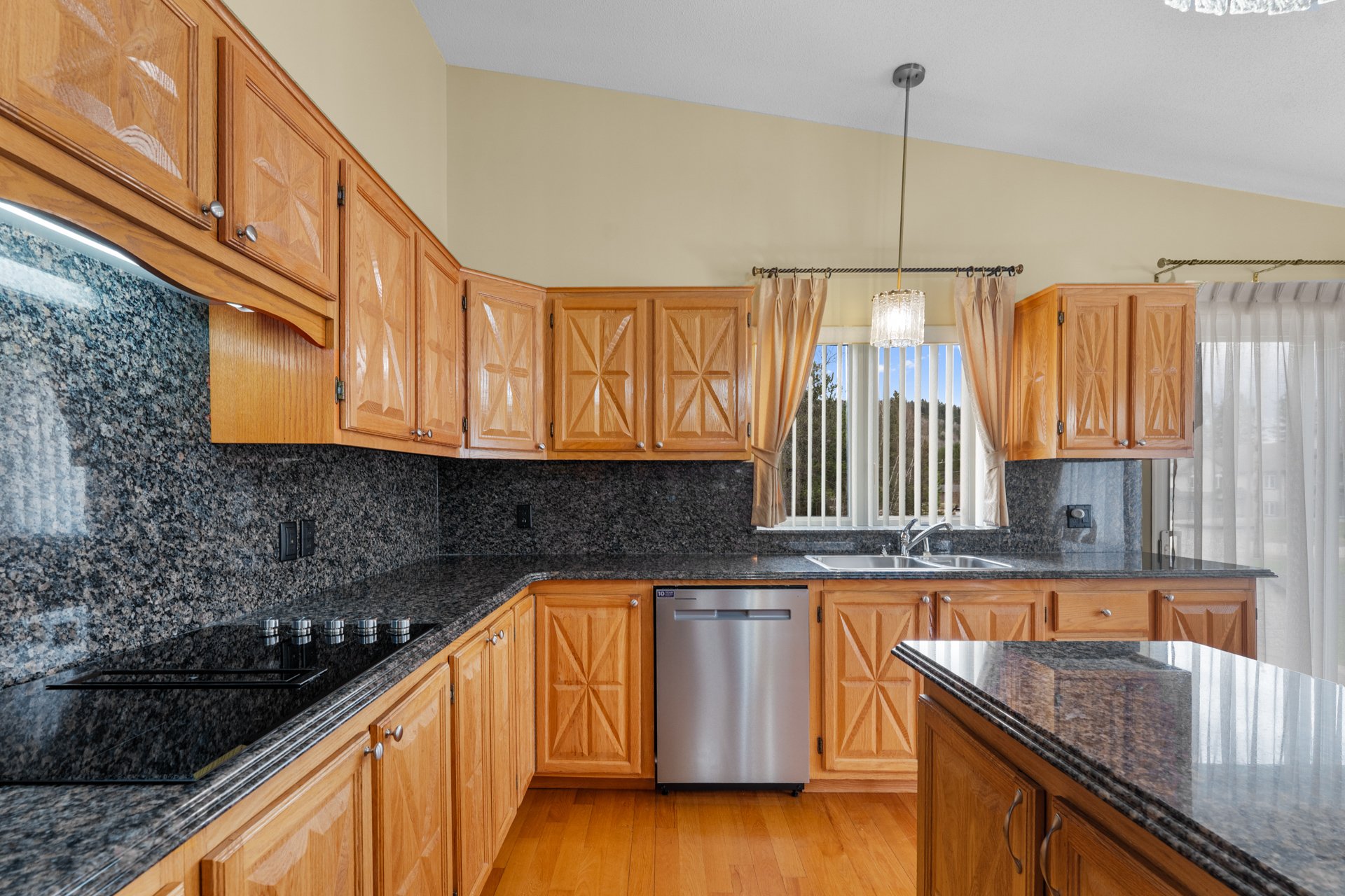 Photo - Kitchen