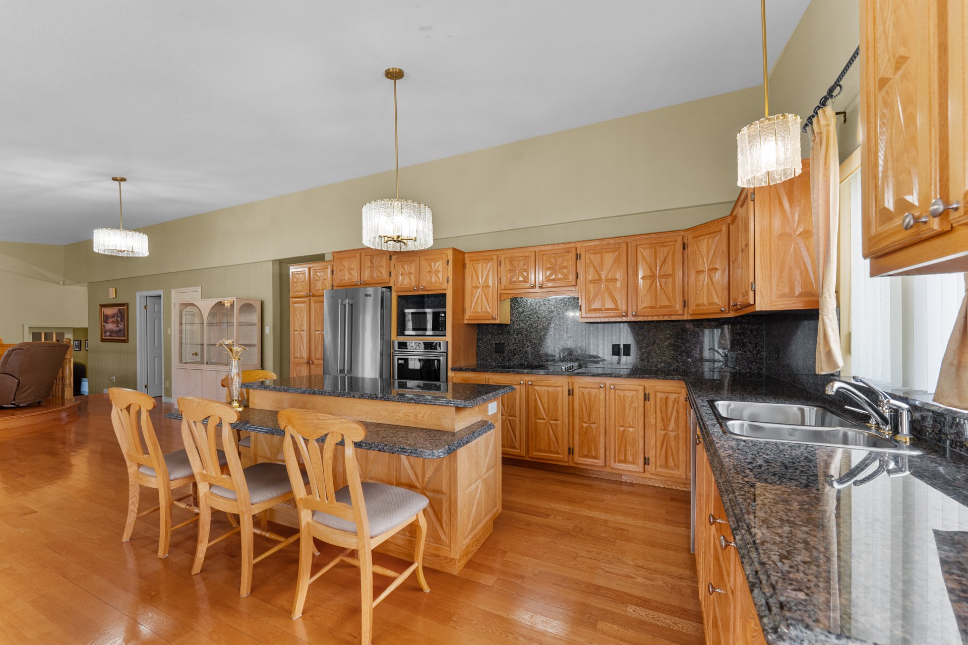 Photo - Kitchen