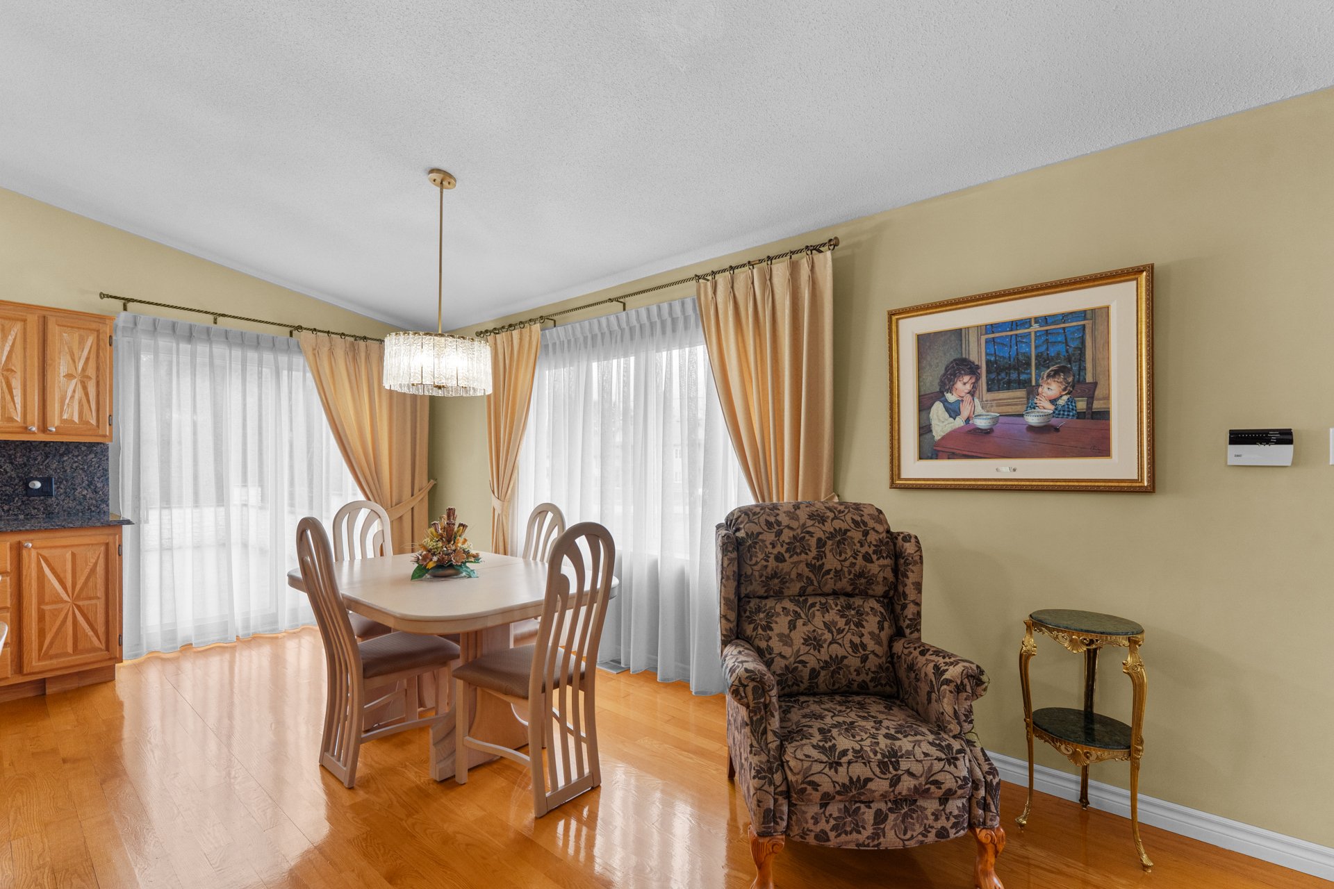 Photo - Dining room