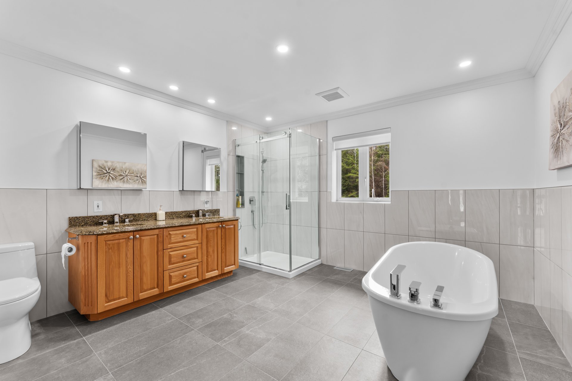 Photo - Bathroom