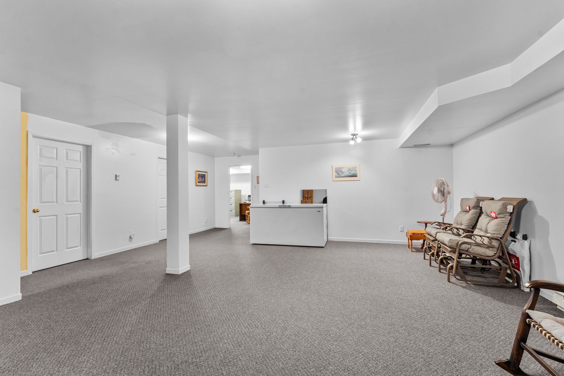 Photo - Family room