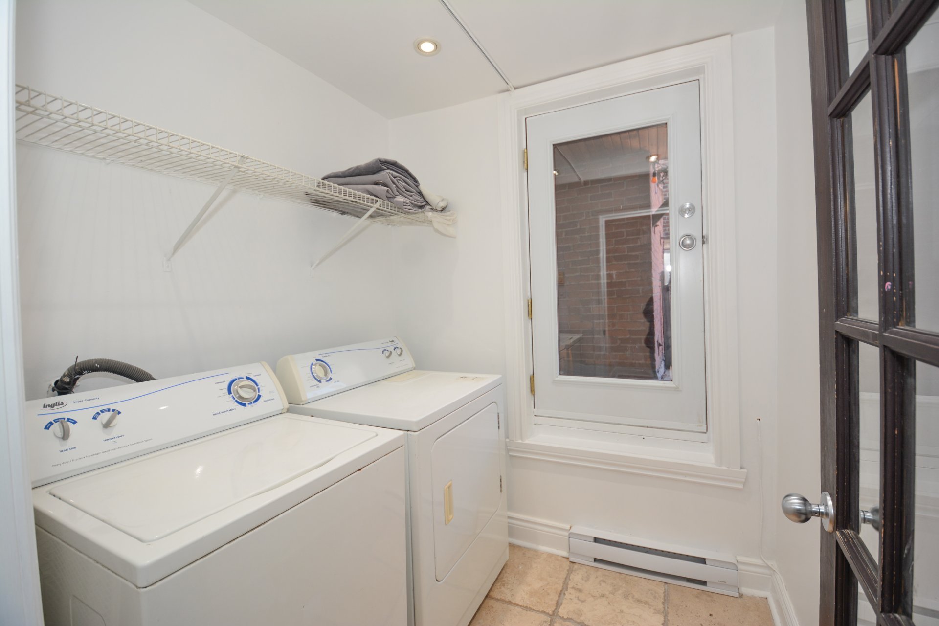 Photo - Laundry room